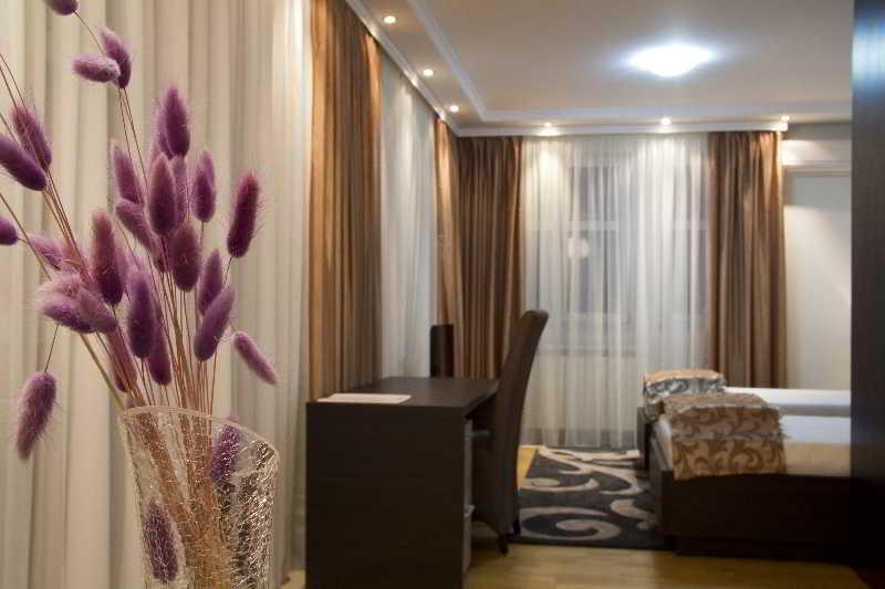 Apart K Apartments & Rooms Belgrad Exteriör bild